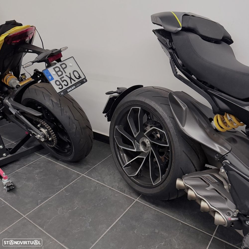 Ducati Diavel Black Roadster - 9