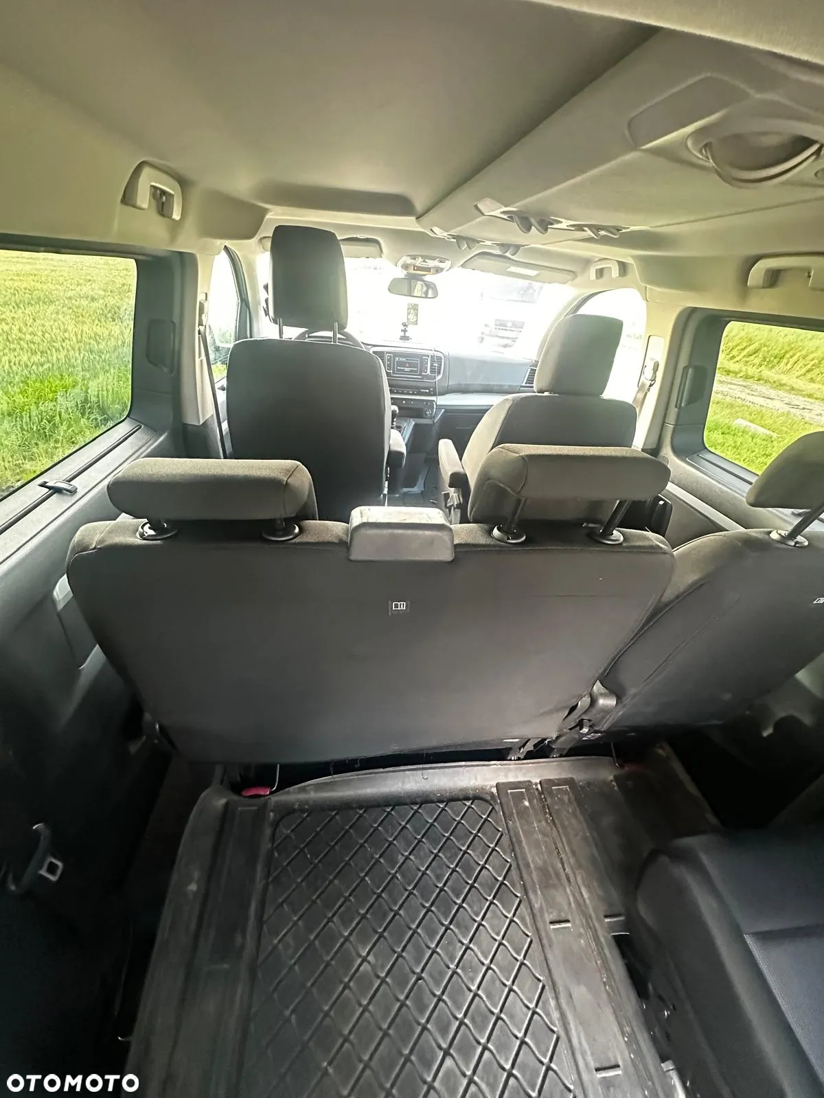 Peugeot Traveller 2.0 BlueHDi Standard Business - 33