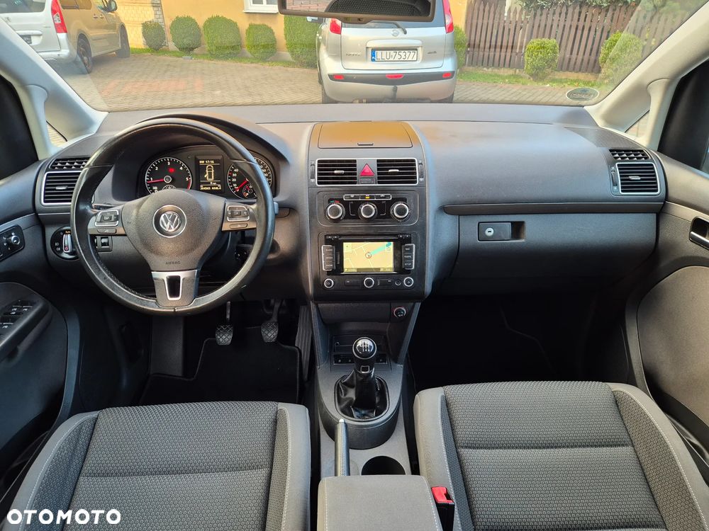 Volkswagen Touran 1.6 TDI DPF BlueMot Comfortline - 16