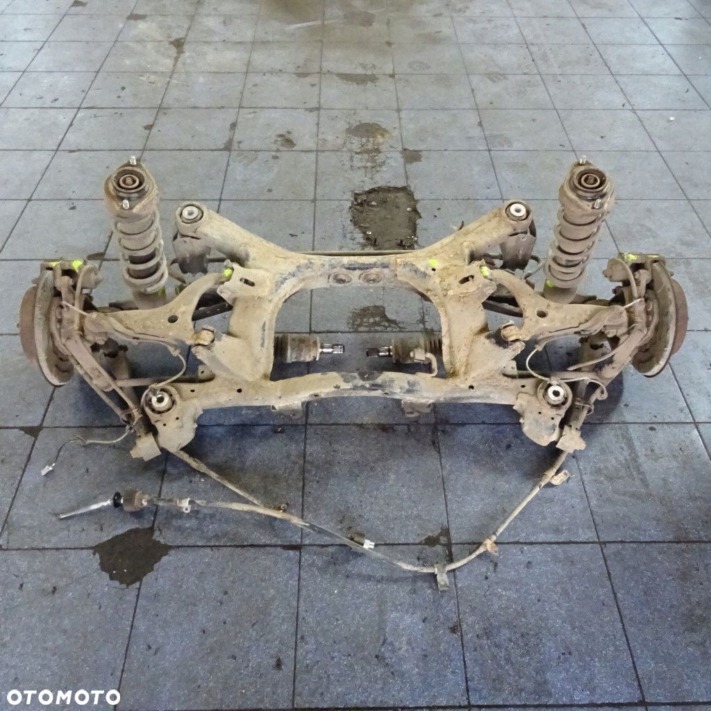 SUBARU OUTBACK IV OŚ TYLNA BELKA ZAWIESZENIA - 1