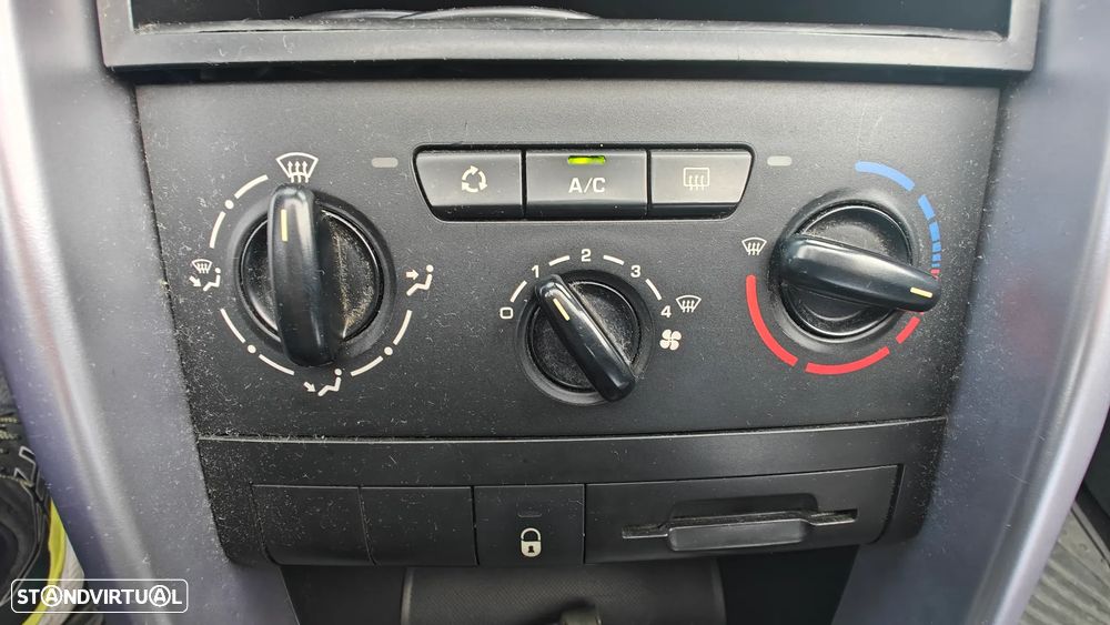 Peugeot 207 CC 1.6 HDi FAP Sport - 13