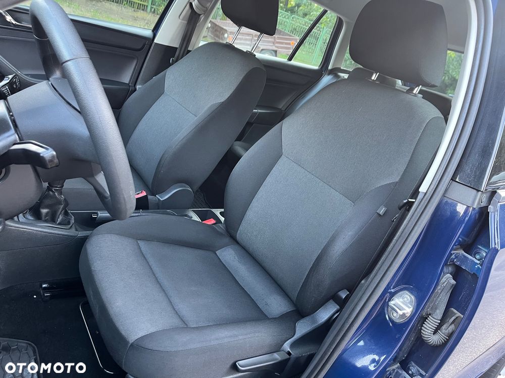 Skoda RAPID 1.2 TSI Active - 14