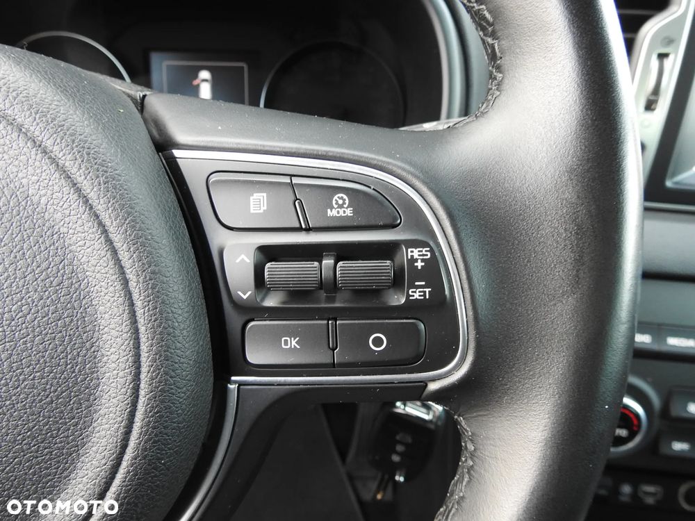 Kia Sportage 1.7 CRDI 2WD ISG Dream-Team Edition - 22