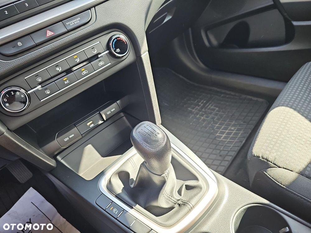 Kia Ceed - 19