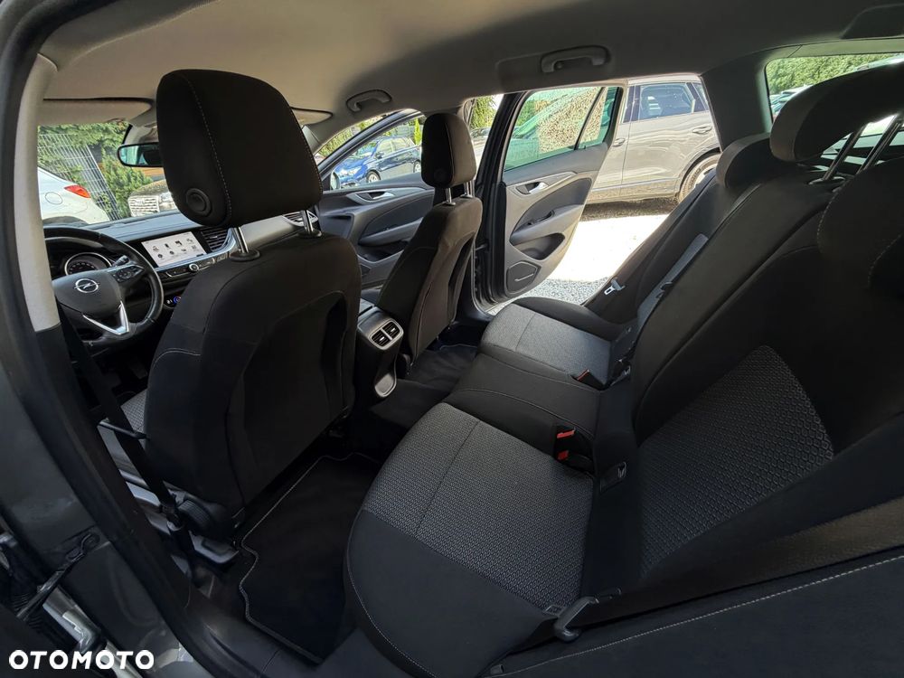 Opel Insignia 1.6 Innovation - 17