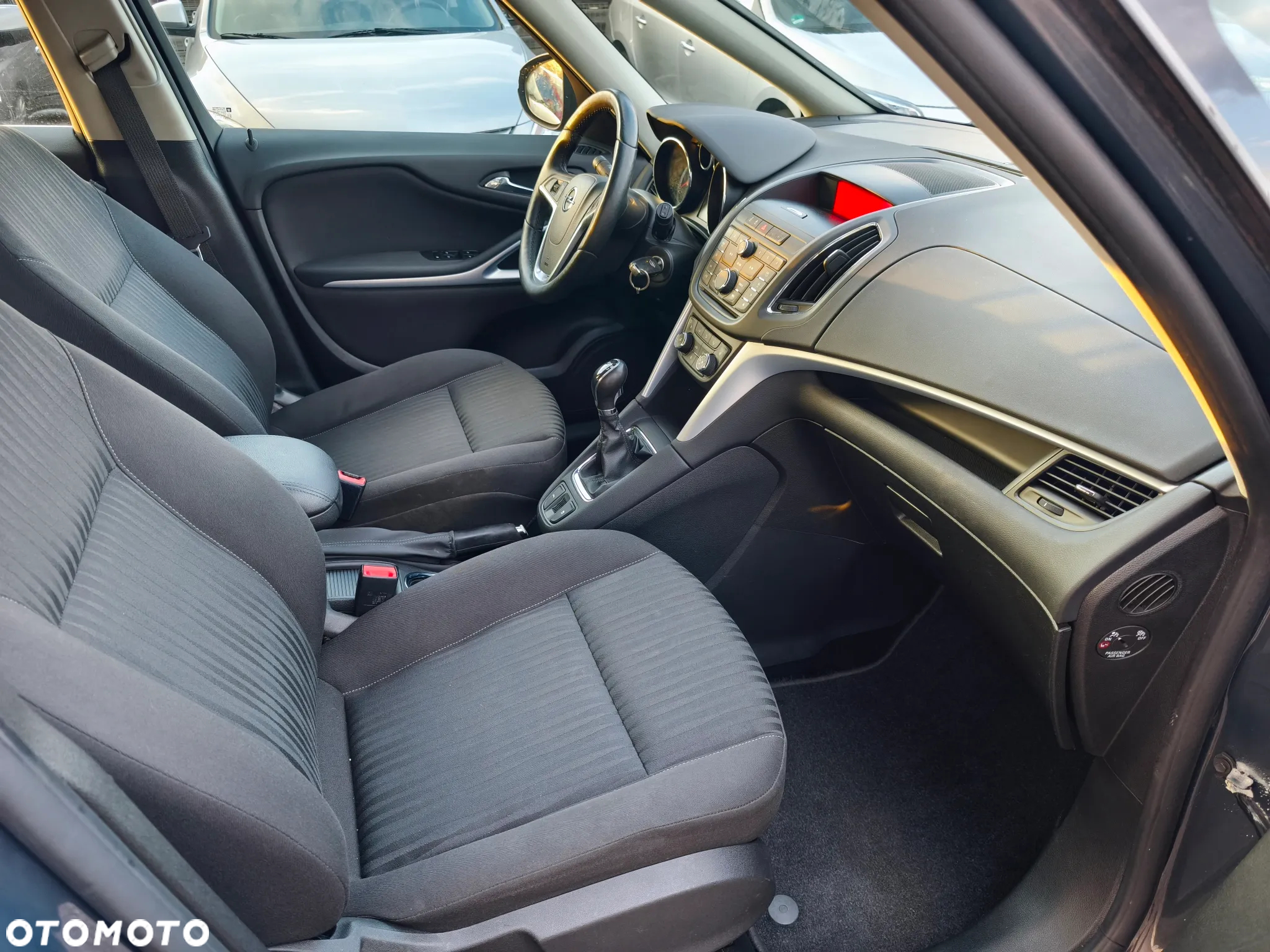 Opel Zafira Tourer 1.8 Edition - 11