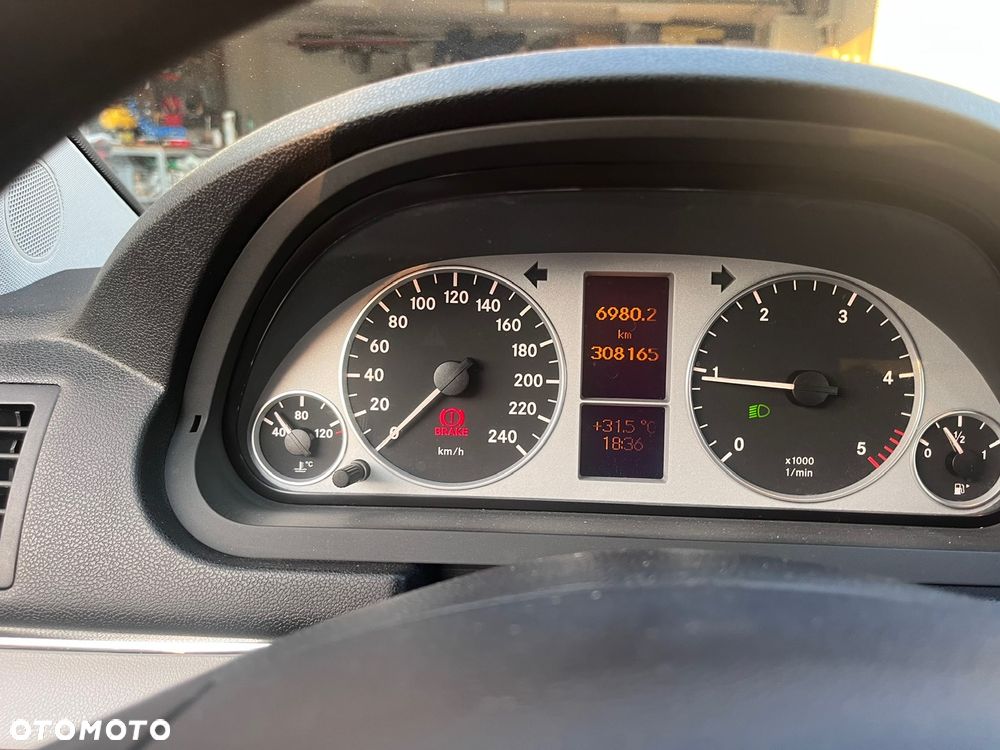 Mercedes-Benz Klasa B 180 CDI DPF Special Edition - 19