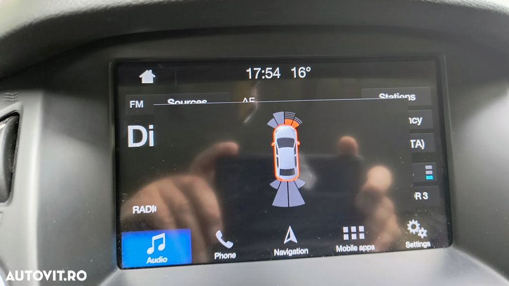 Ford Focus 1.5 EcoBlue Start-Stopp-System TITANIUM DESIGN - 12