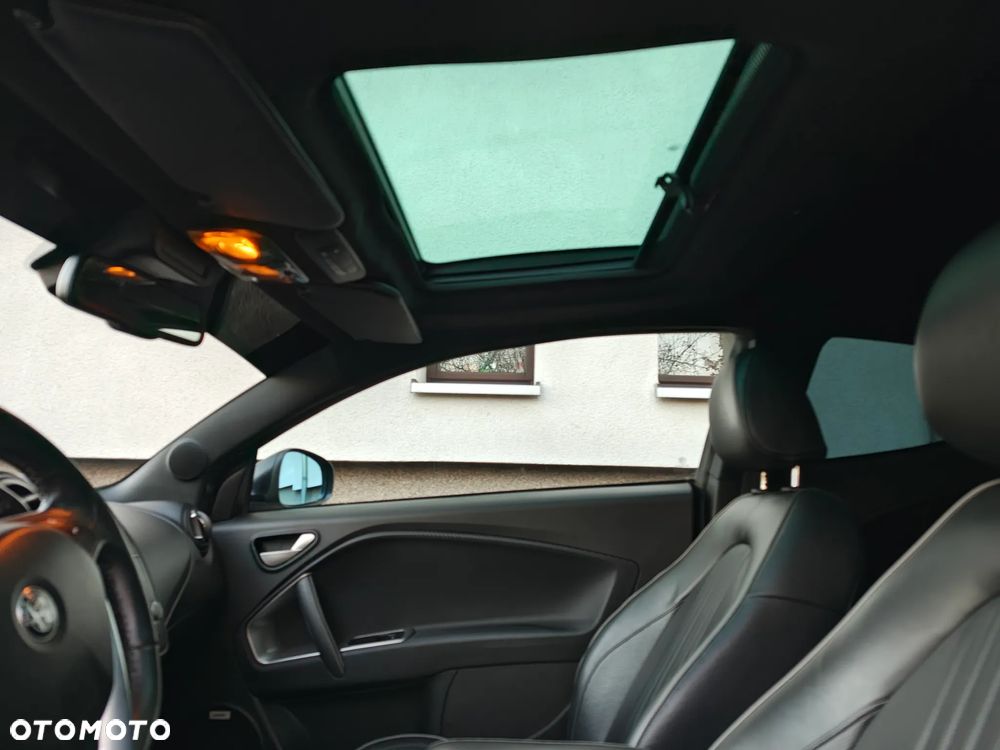 Alfa Romeo Mito 1.4 TB MultiAir Veloce TCT - 9