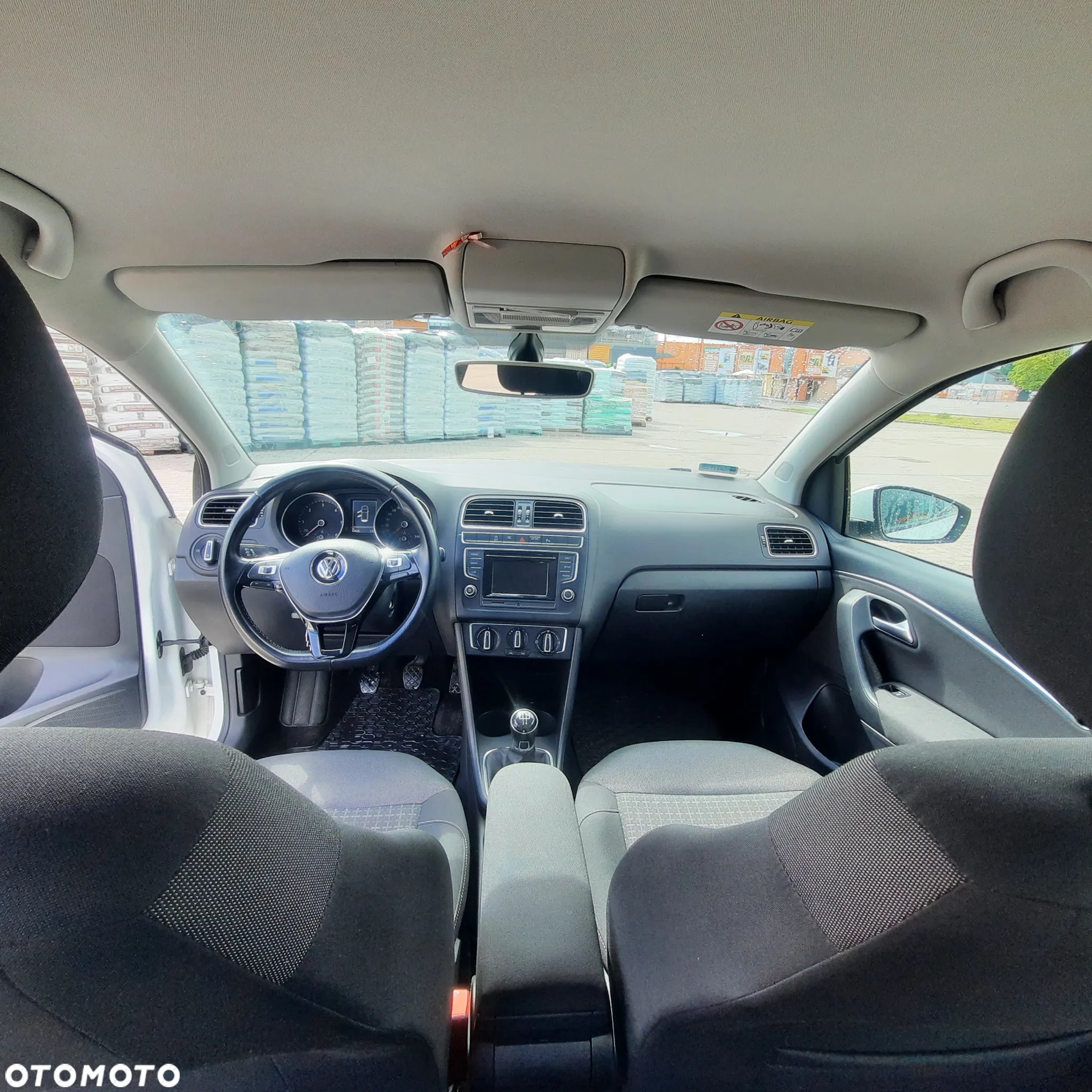 Volkswagen Polo 1.4 TDI (Blue Motion Technology) Comfortline - 12
