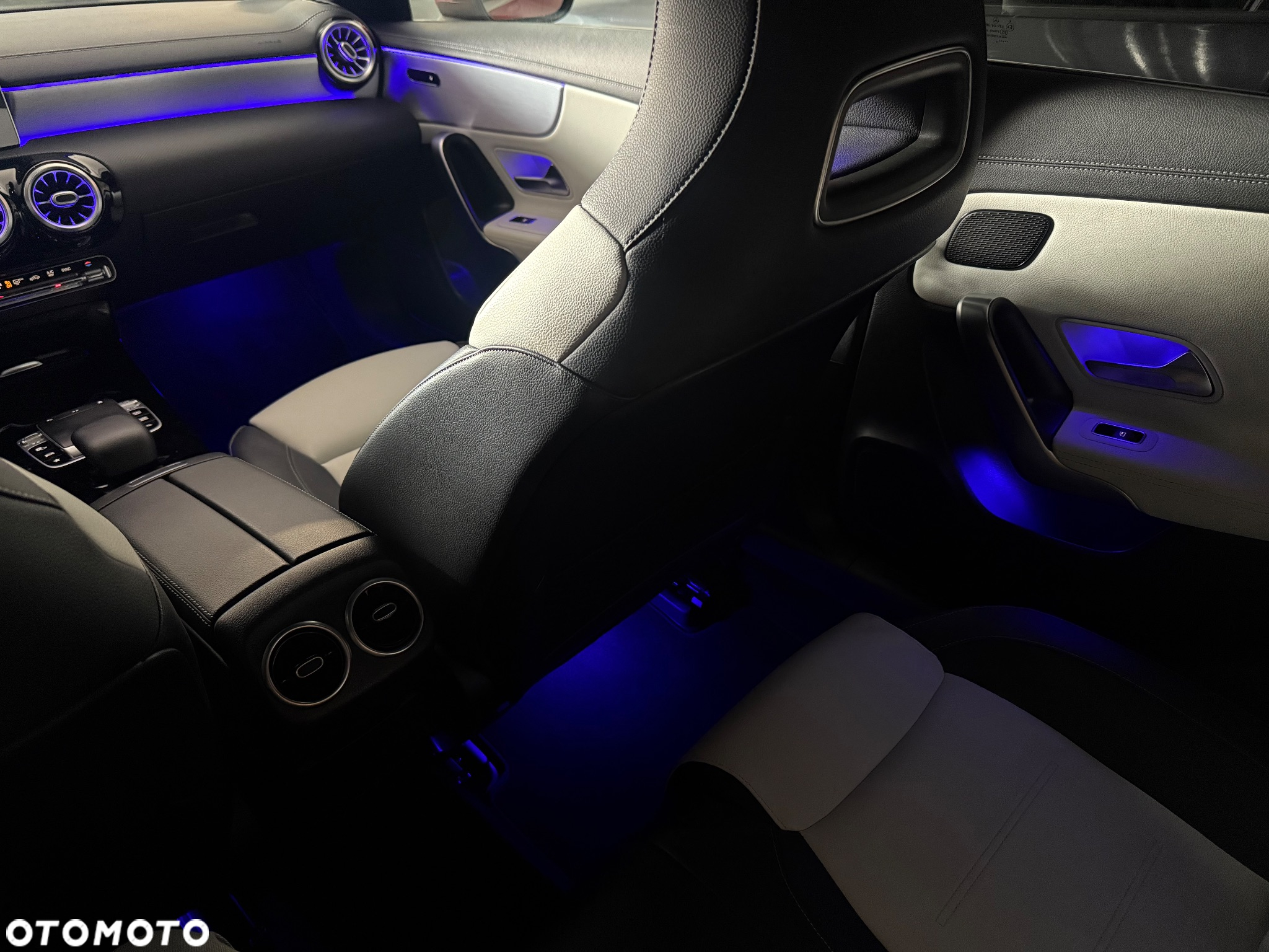 Mercedes-Benz CLA 180 d AMG Line 7G-DCT - 37