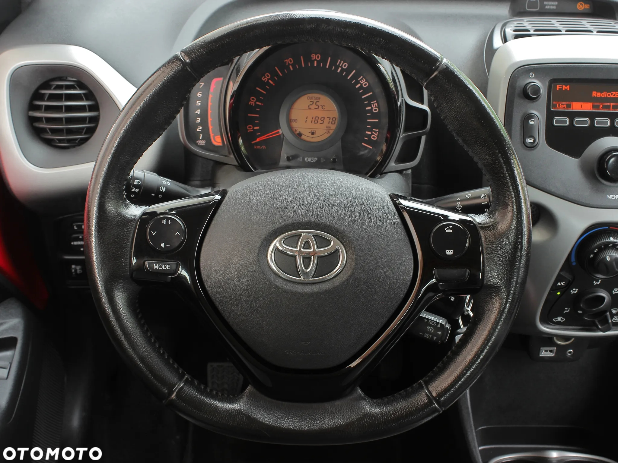 Toyota Aygo x-play - 21