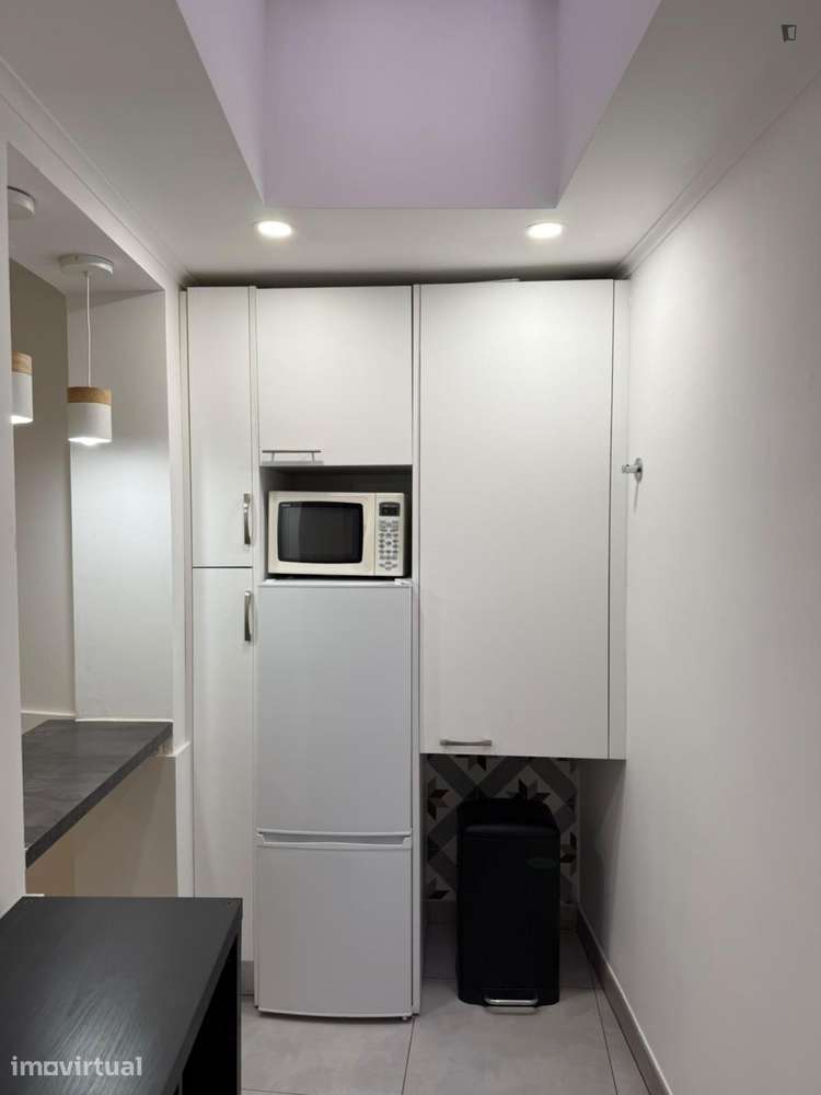 Quarto - localizado em Santos Lisbon - Grande imagem: 4/9