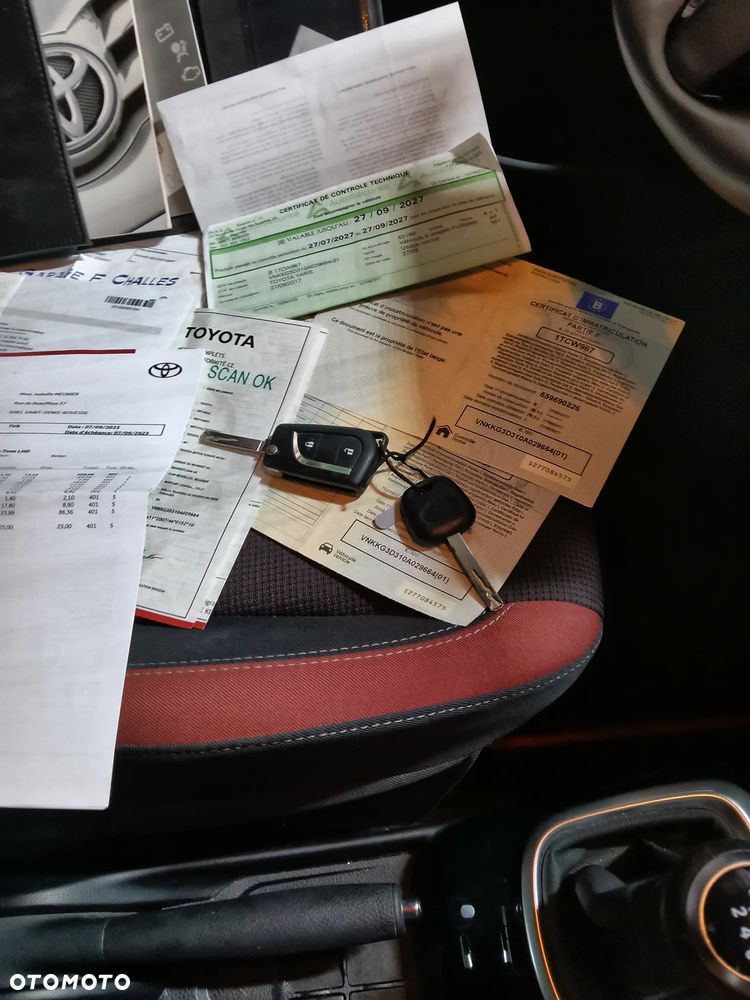 Toyota Yaris 1,5-Dual-VVT-iE Comfort mit Design-Paket - 5