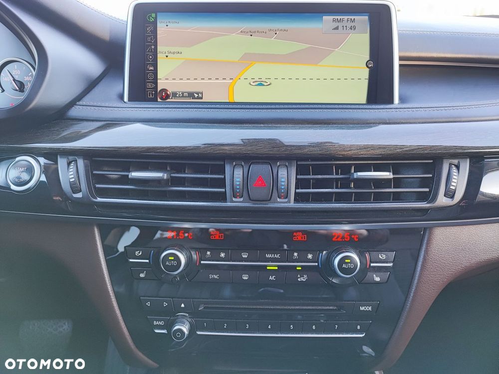 BMW X5 xDrive35i - 16