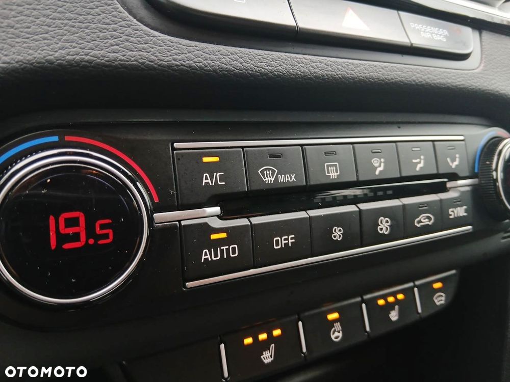 Kia Ceed 1.5 T-GDI Business Line - 28