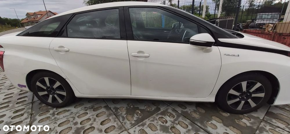Toyota Mirai Advanced - 2
