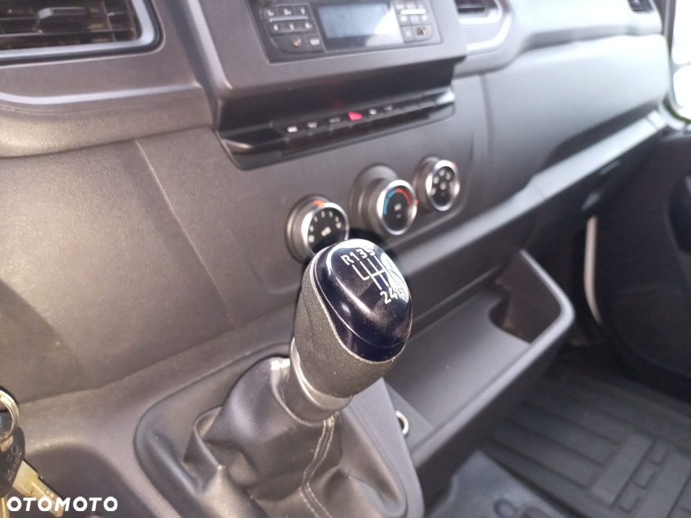 Nissan NV400 2,3DCI KLIMA 150PS L2H2 - 11