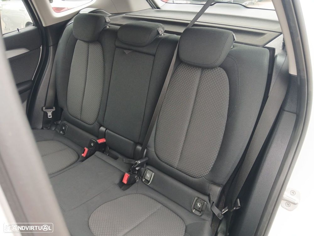 BMW X1 16 d sDrive Corporate Edition Auto - 13