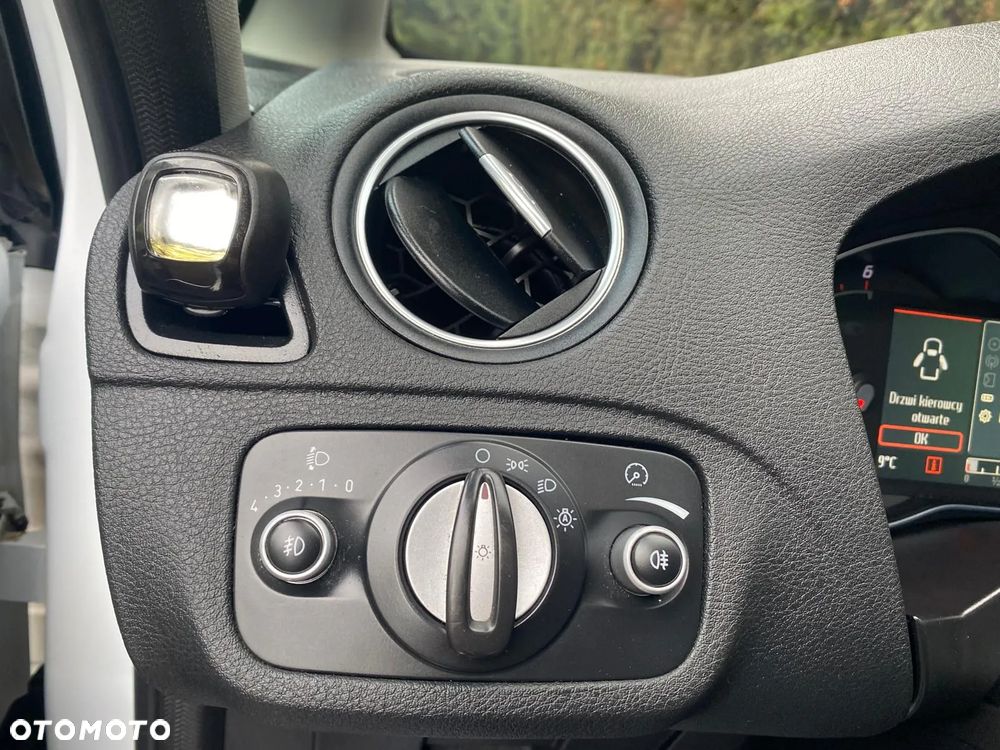 Ford S-Max 2.0 TDCi DPF Champions Edition - 15