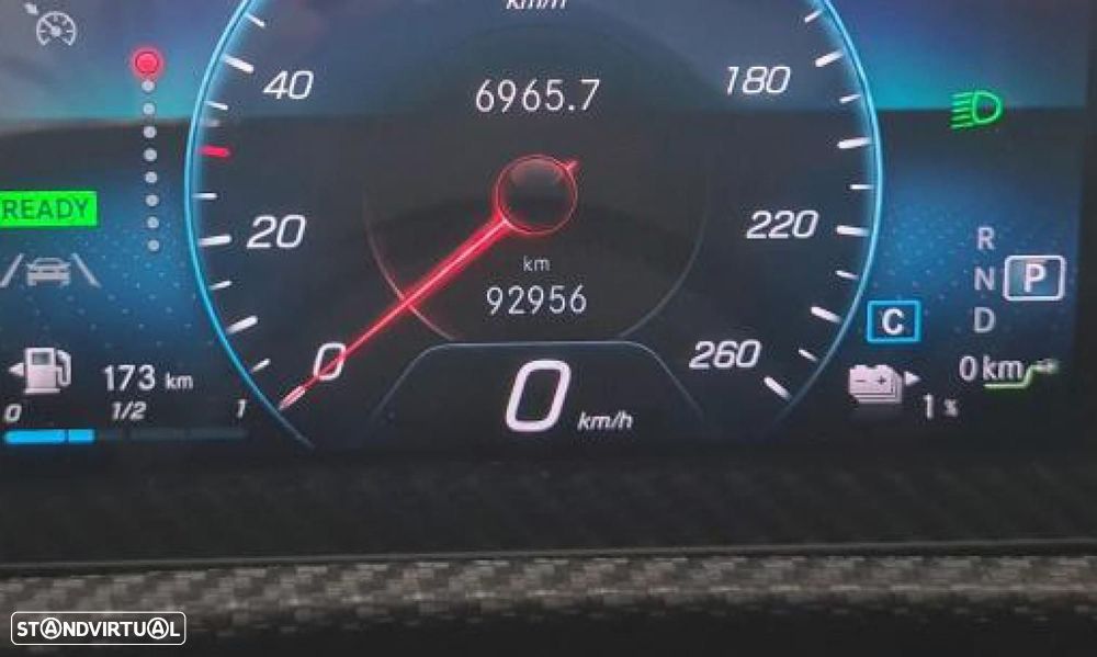 Mercedes-Benz CLA 250 e Shooting Brake Style Plus - 6