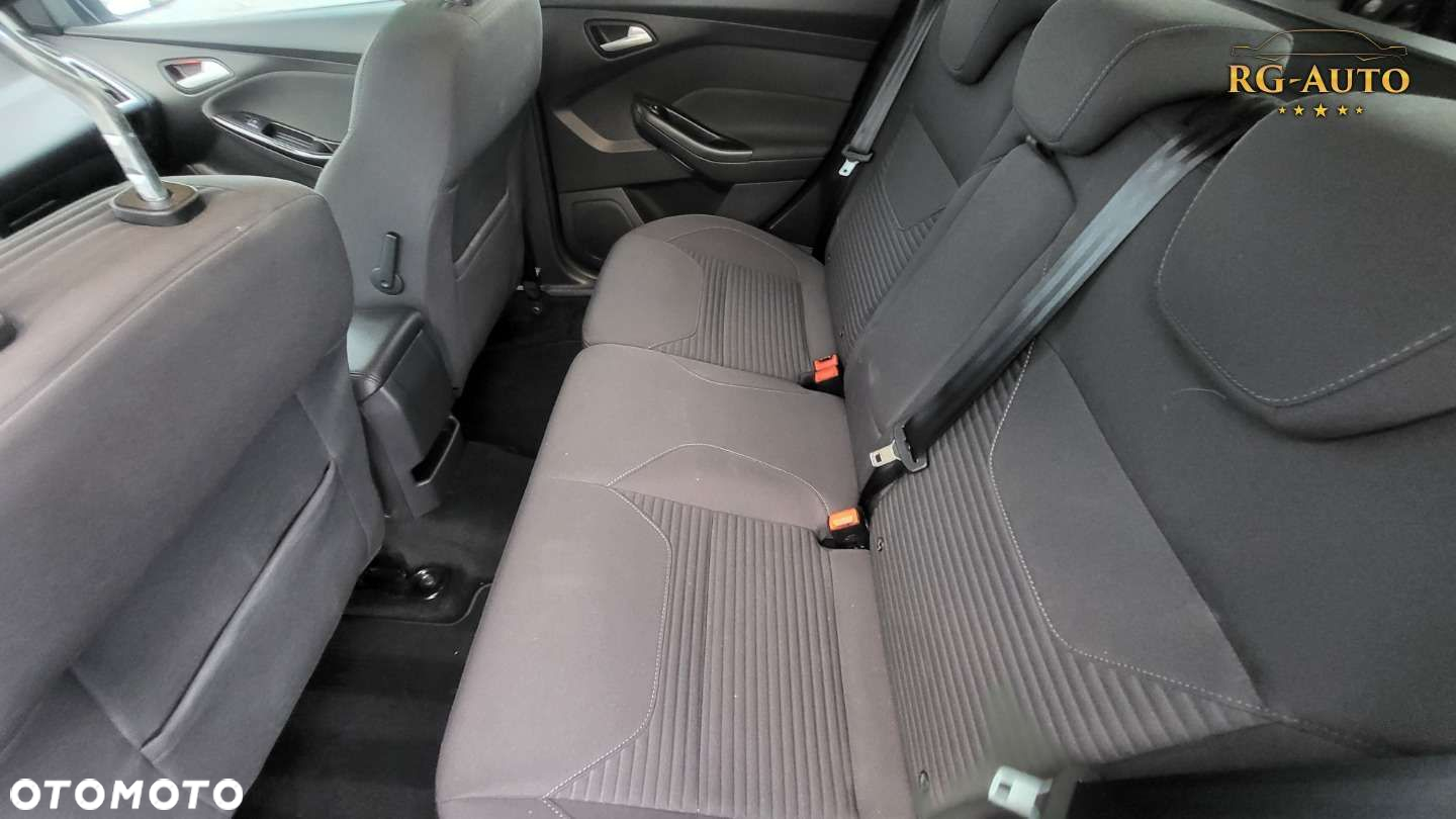 Ford Focus - 31