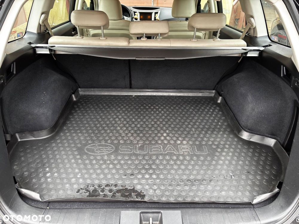 Subaru Legacy 2.0 D Comfort Navi - 10