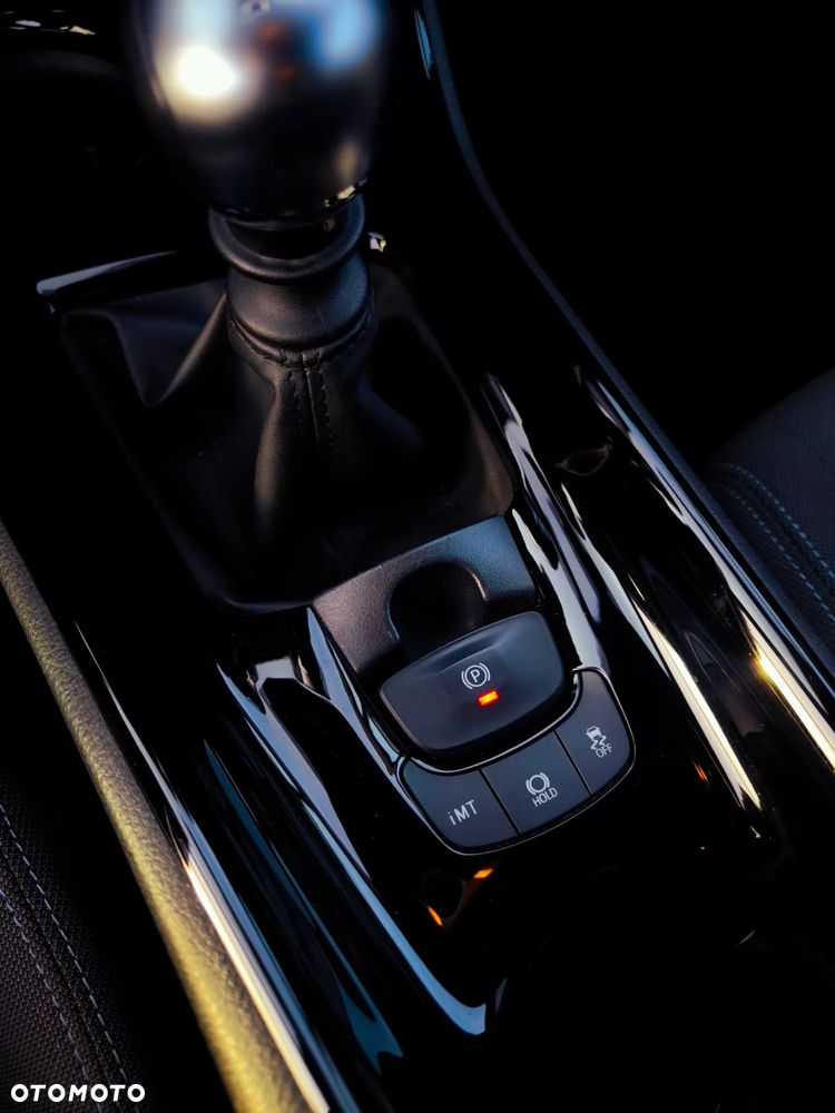 Toyota C-HR 1.2 Turbo Team Deutschland - 16