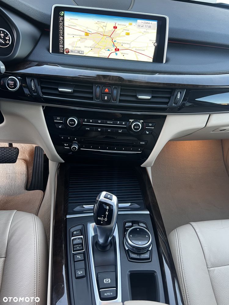 BMW X5 ver-xdrive25d - 17