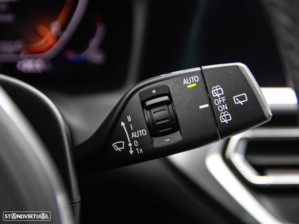 BMW 320 d Auto - 38