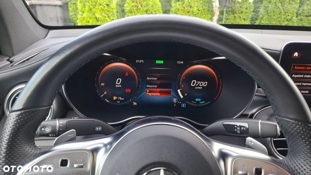 Mercedes-Benz GLC 200 4Matic 9G-TRONIC AMG Line Plus - 30