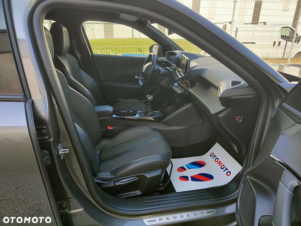 Peugeot 2008 1.5 BlueHDi GT Line S&S - 12