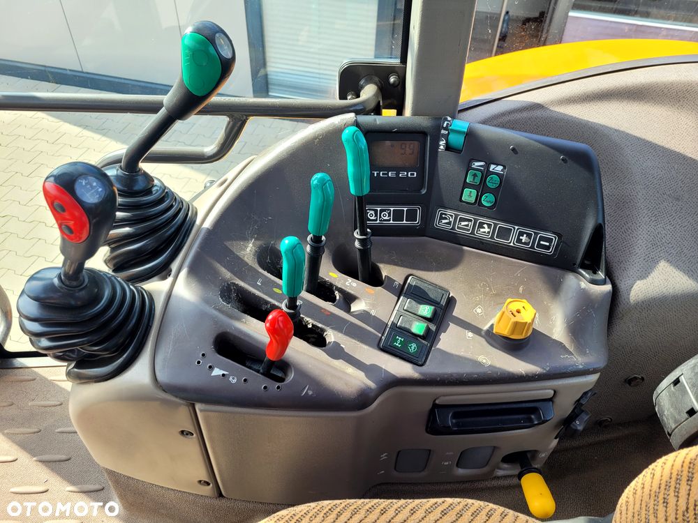 Renault ARES 630 RZ - 14