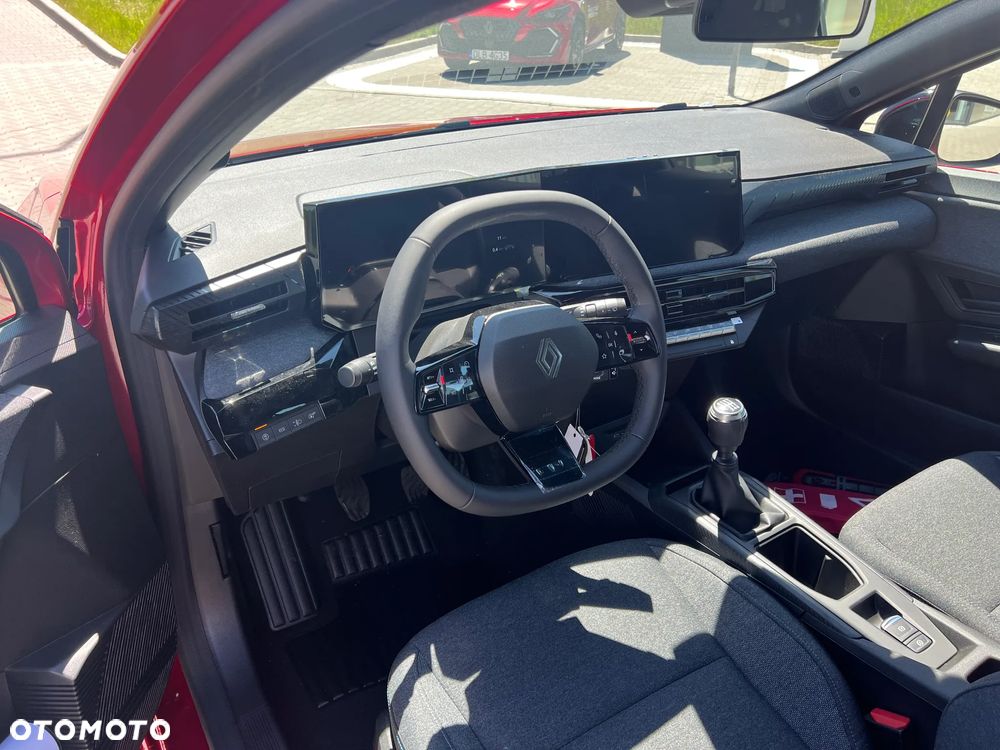 Renault Clio - 11