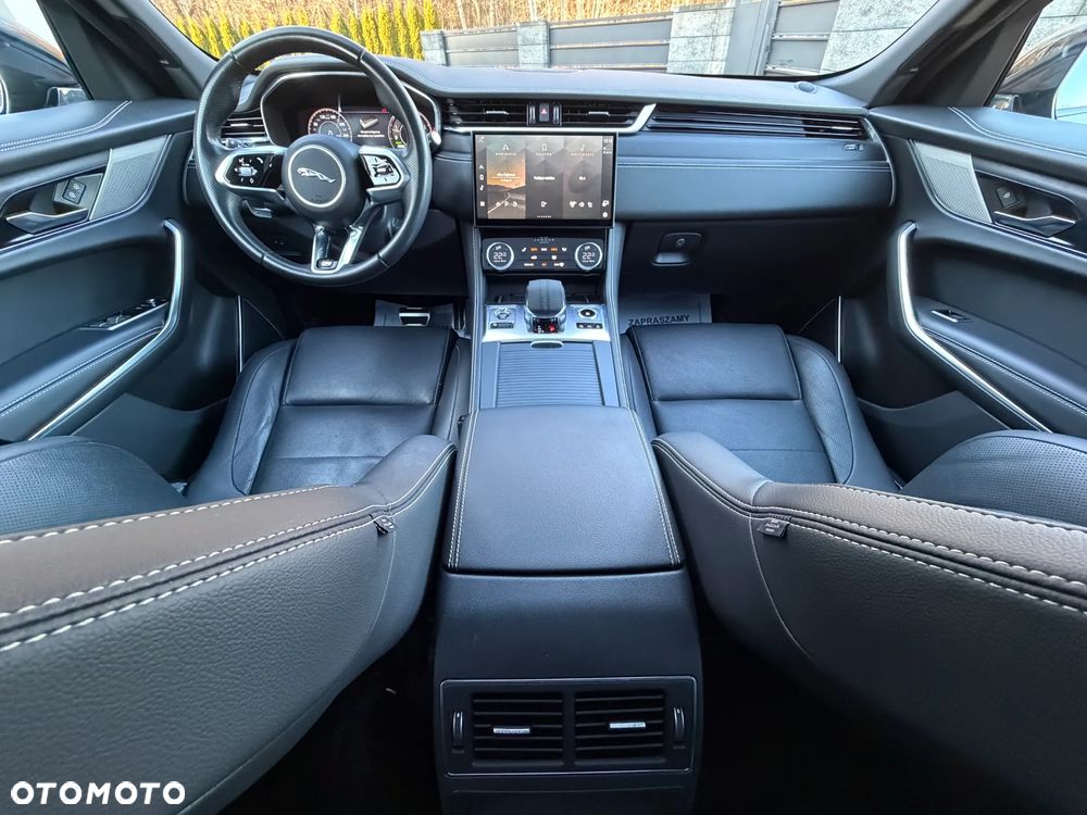 Jaguar F-Pace P400e AWD R-Dynamic S - 37