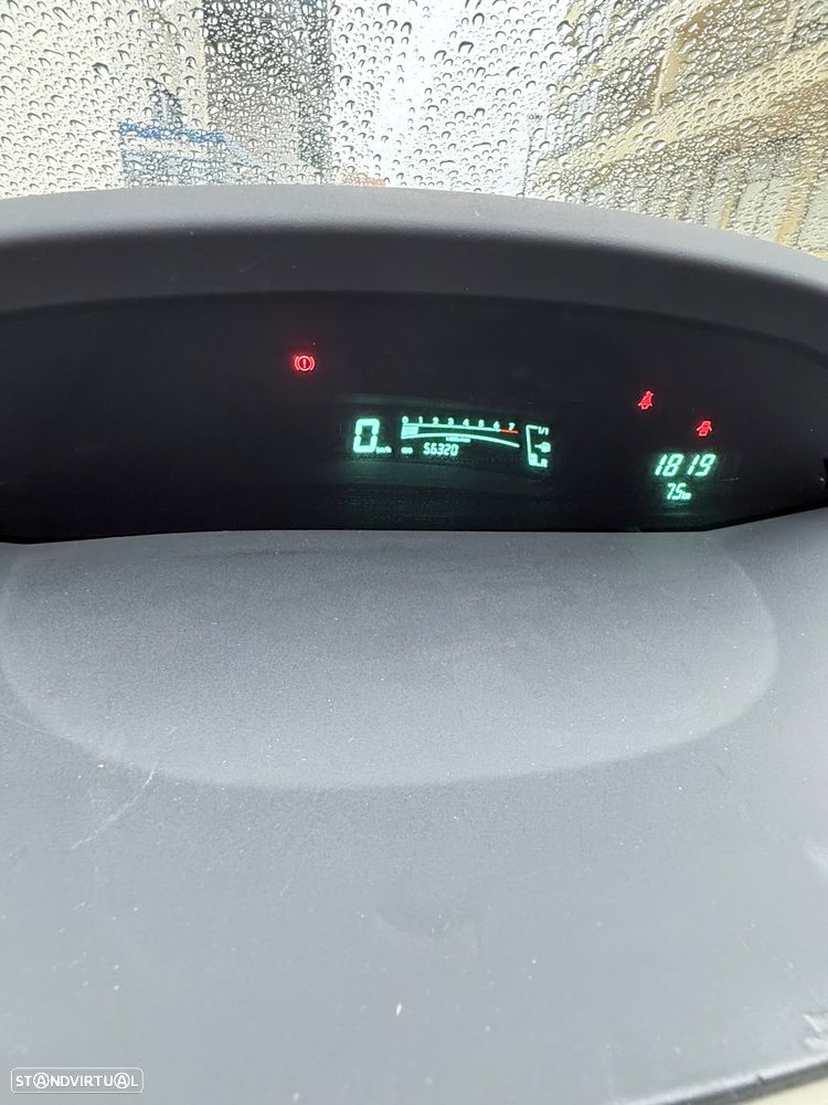 Toyota Yaris 1.0 VVT-i Sol High Pack - 13