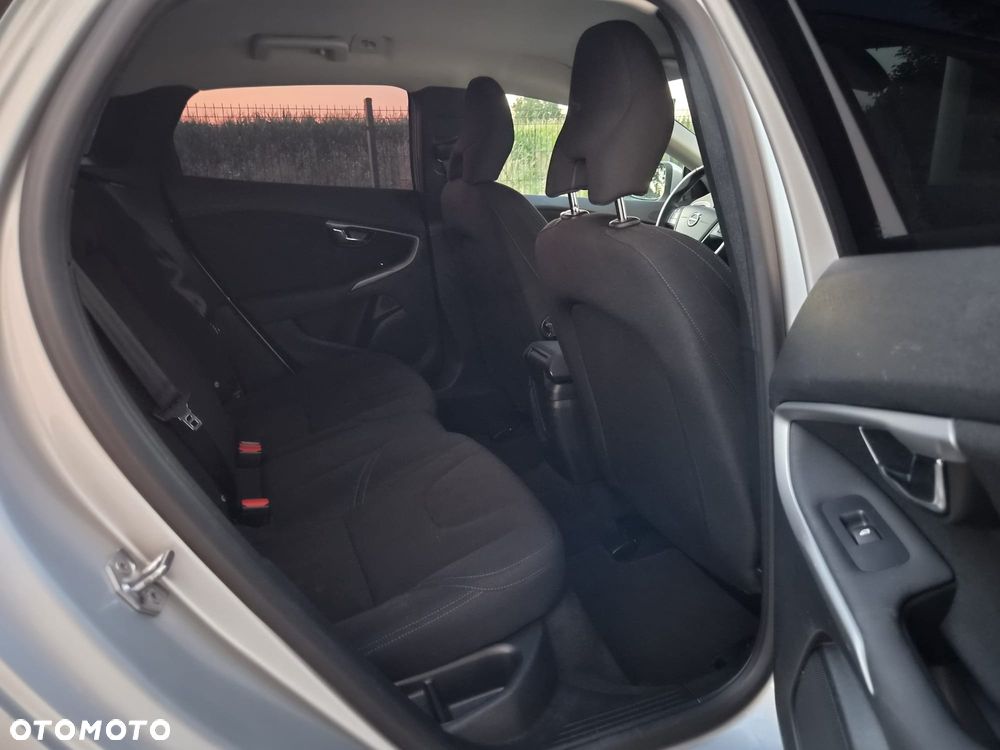 Volvo V40 D2 Kinetic - 30