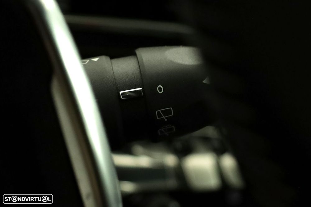 Peugeot 3008 1.6 Hybrid Allure e-EAT8 - 19