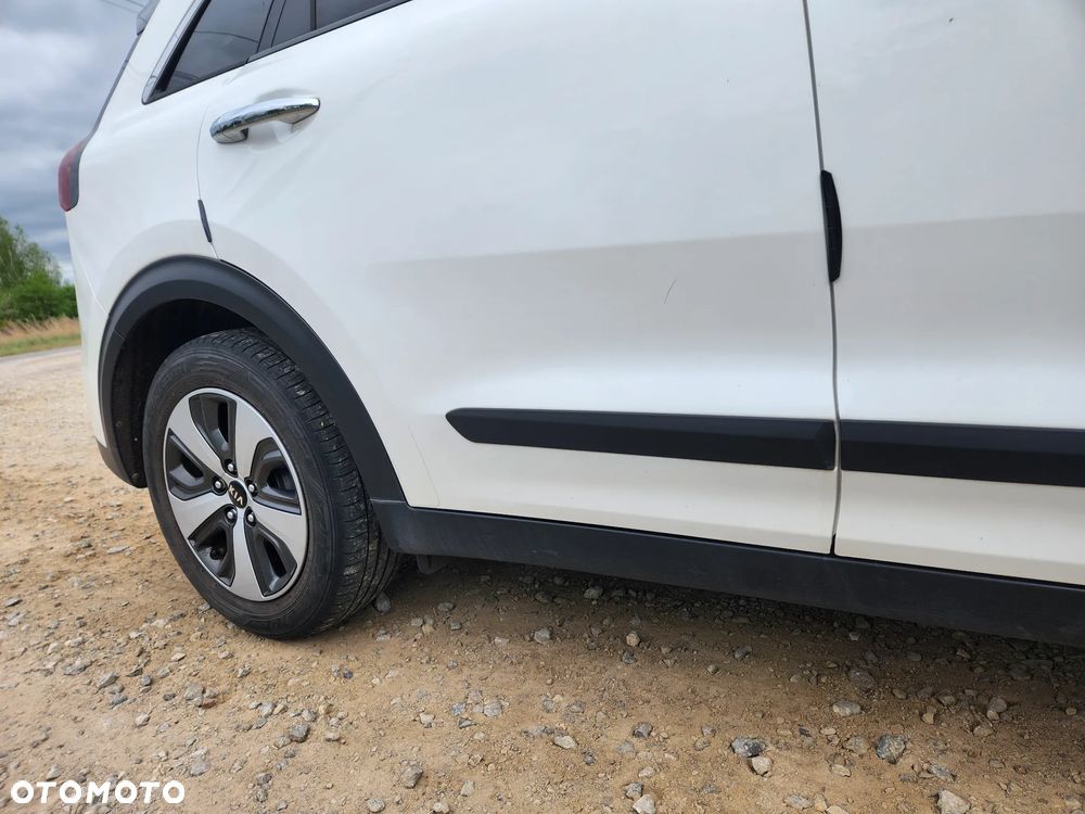Kia Niro 1.6 GDI Hybrid L - 4