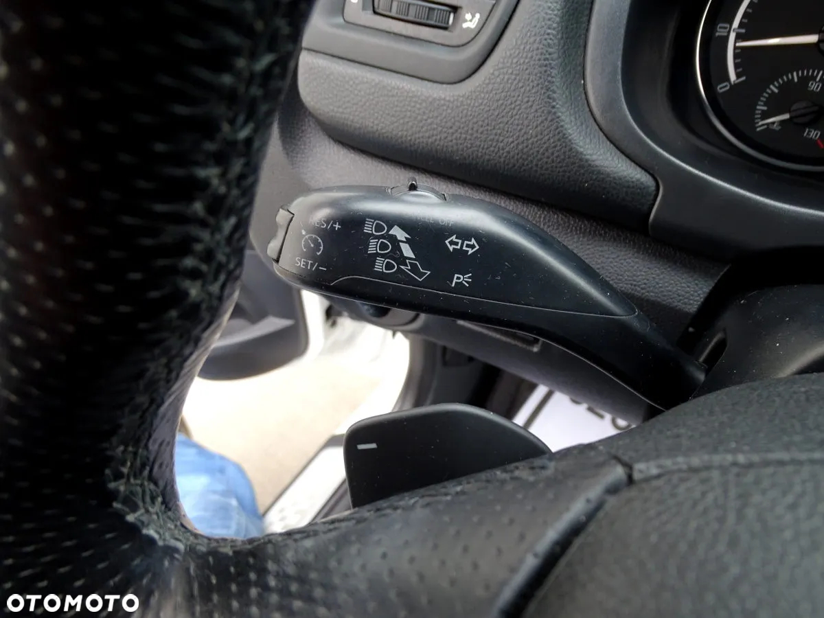 Skoda Fabia 1.4 TSI DSG RS - 19