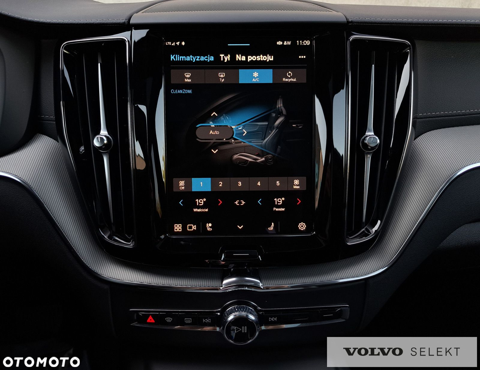 Volvo XC 60 - 22