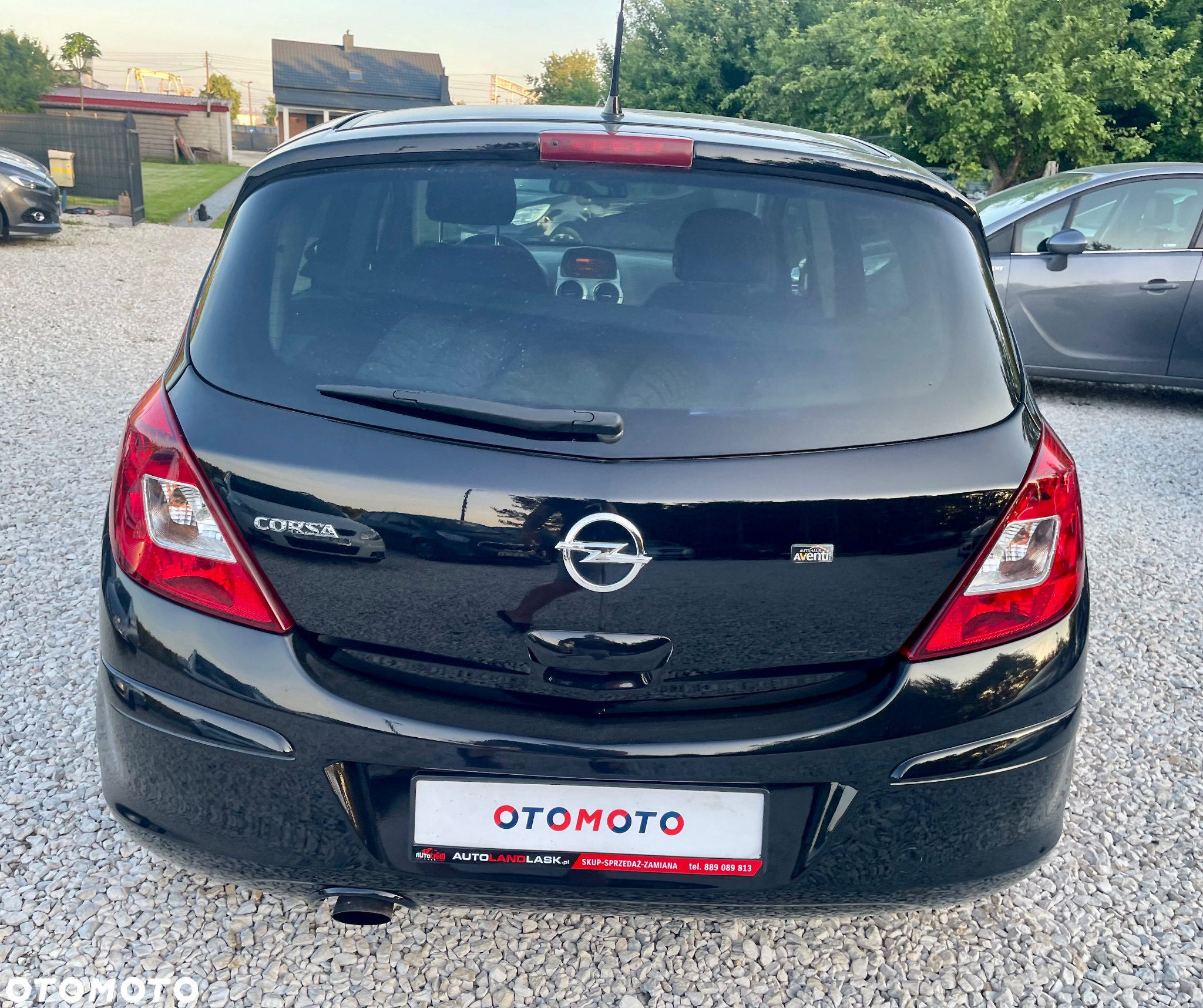 Opel Corsa 1.4 16V Innovation - 18