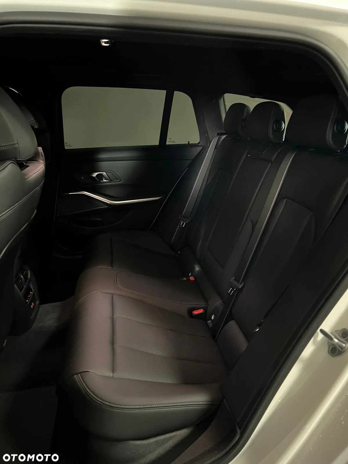 BMW Seria 3 - 24