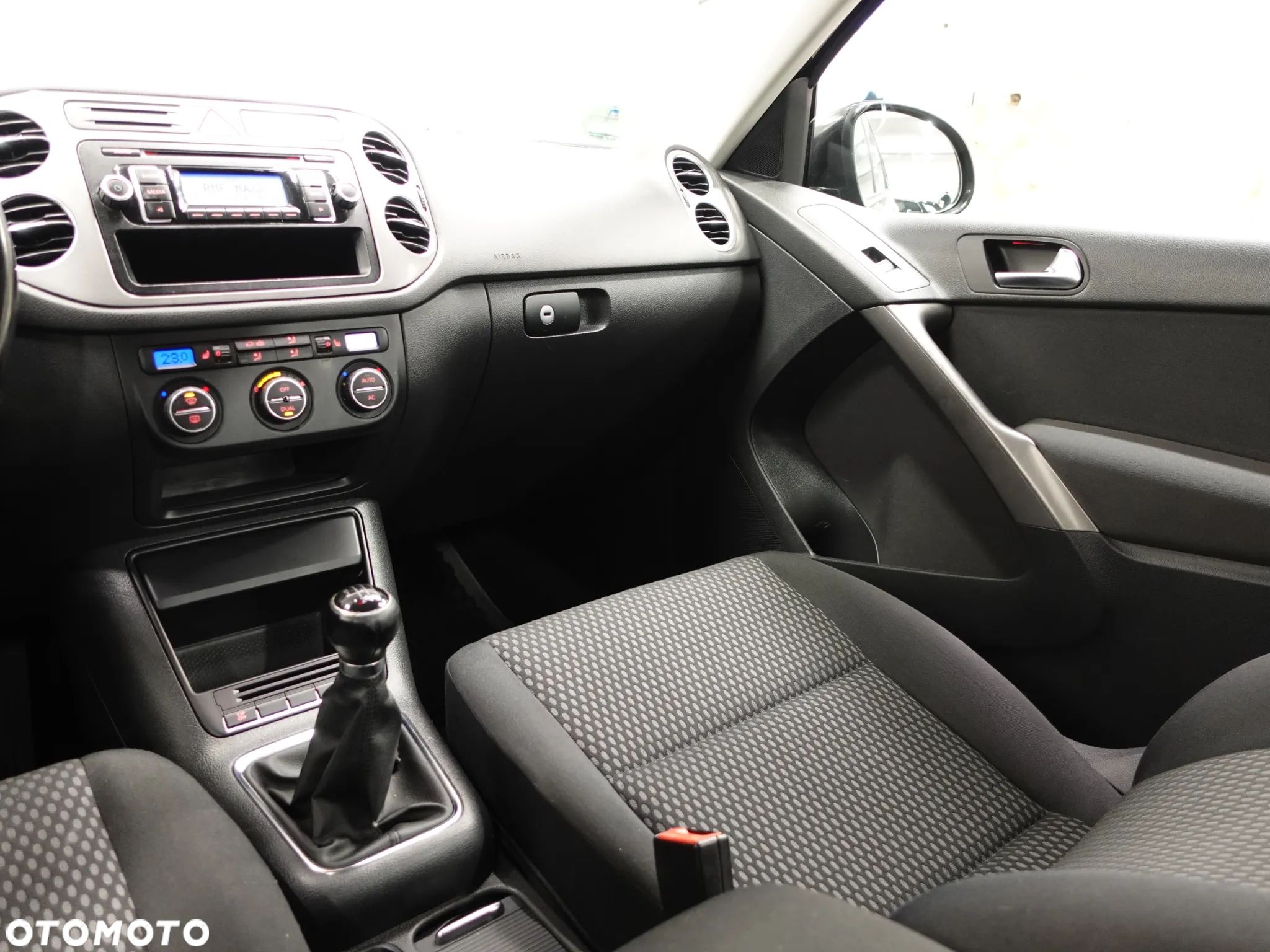 Volkswagen Tiguan 1.4 TSI 4Motion Trend & Fun - 31