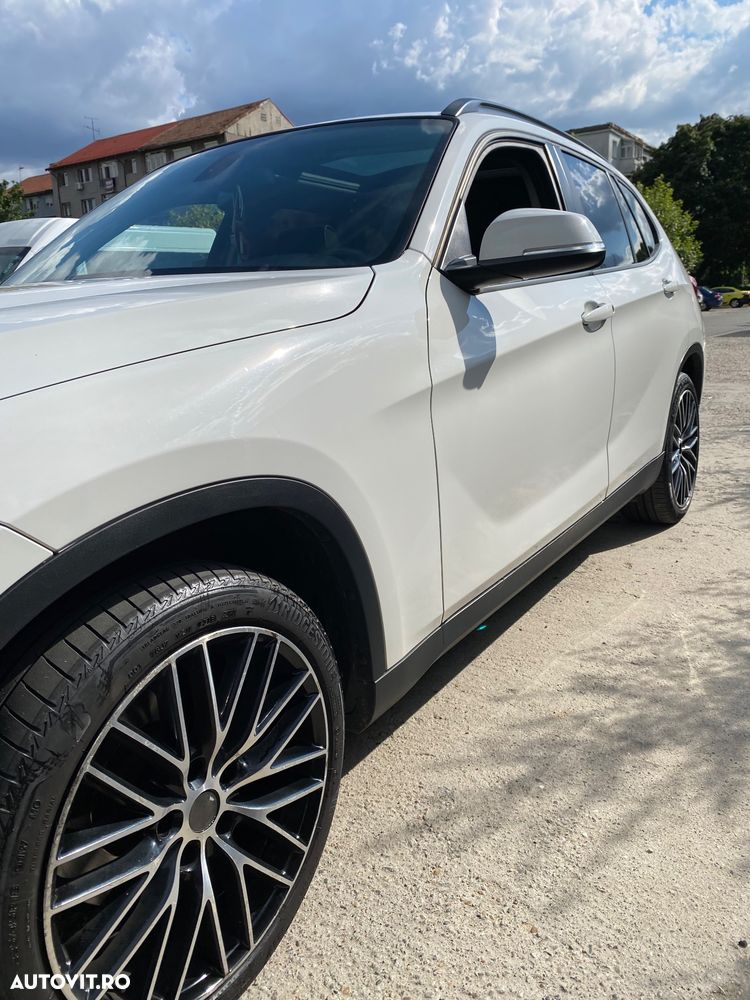 BMW X1 xDrive20d - 9