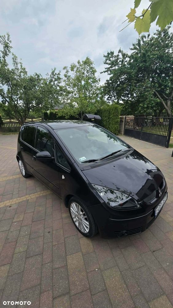 Mitsubishi Colt 1.1 - 16
