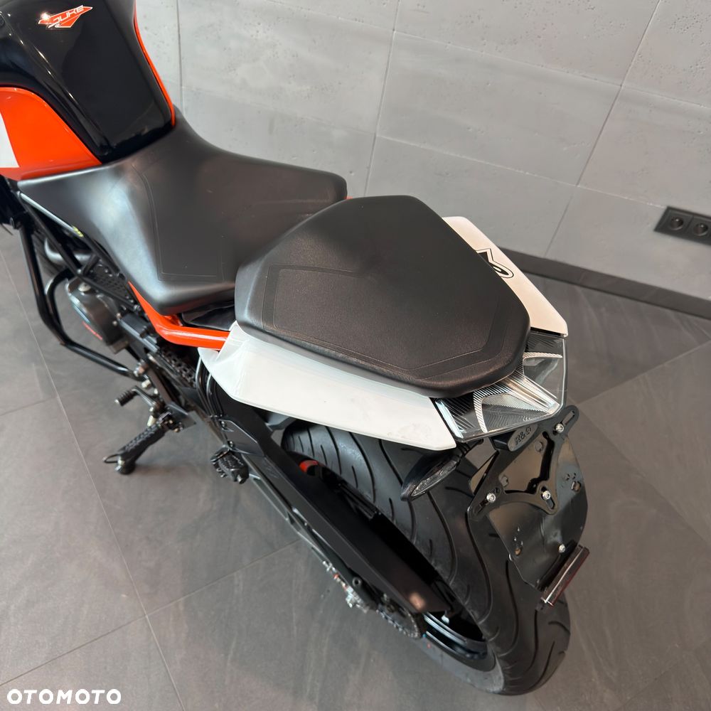 KTM Duke 125 - 13