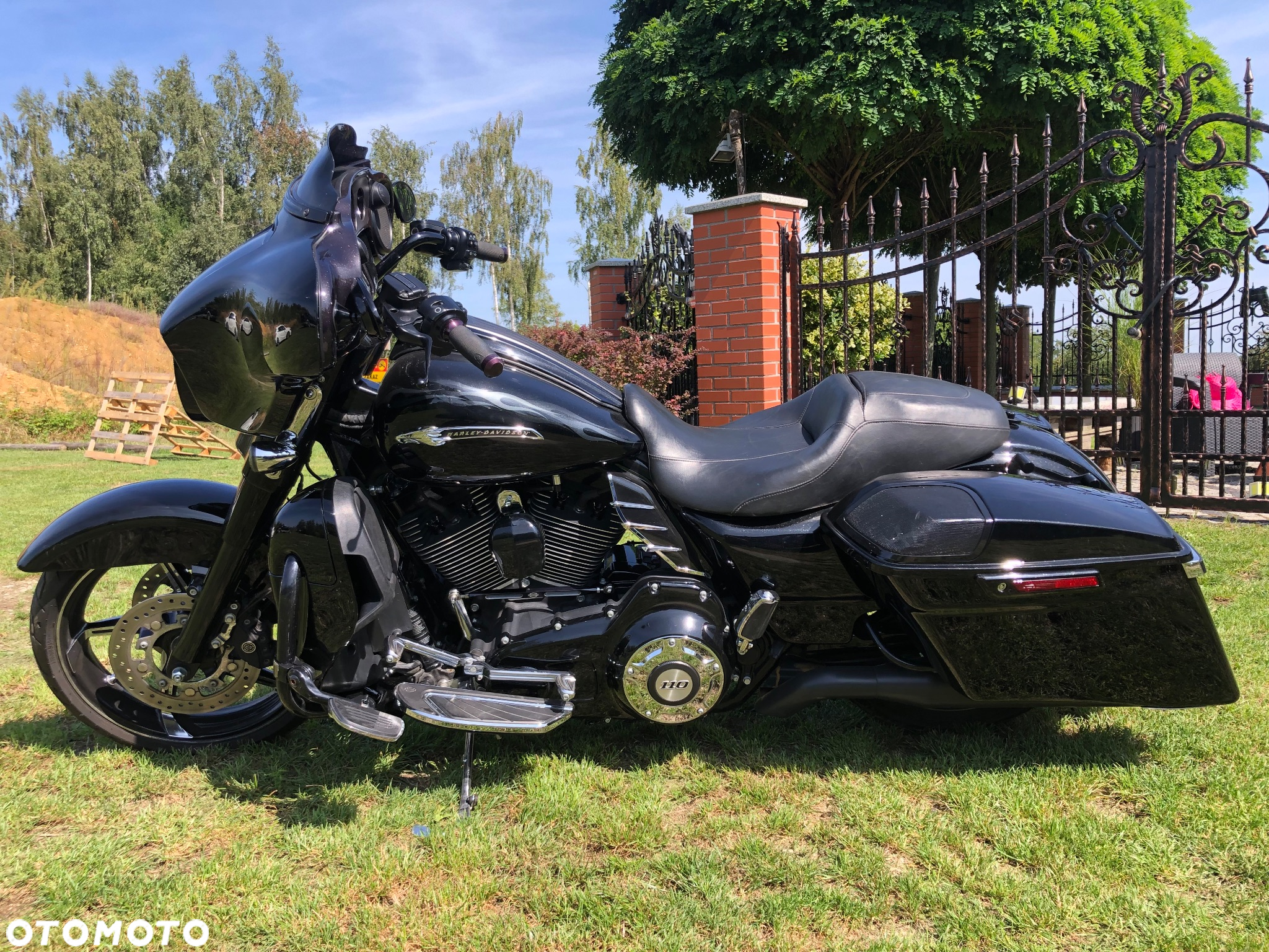 Harley-Davidson CVO Street Glide - 18