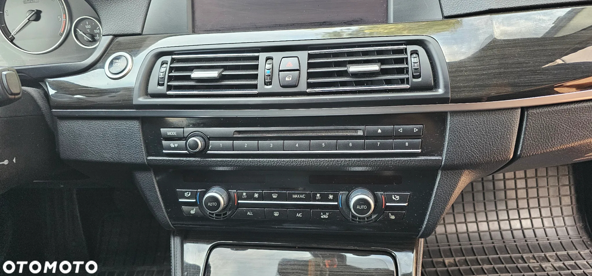 BMW Seria 5 520d Touring - 11
