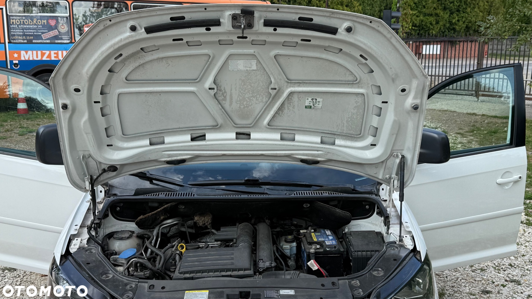 Volkswagen Caddy - 27
